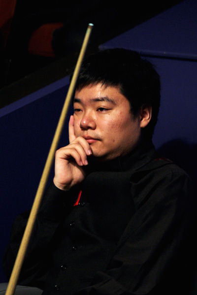 前锋和中场 前锋和中场