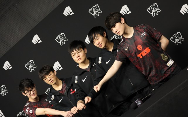 的成长虽然 的成长虽然